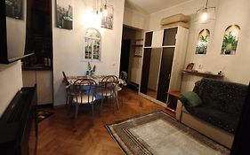 Old Town Cozy Flat